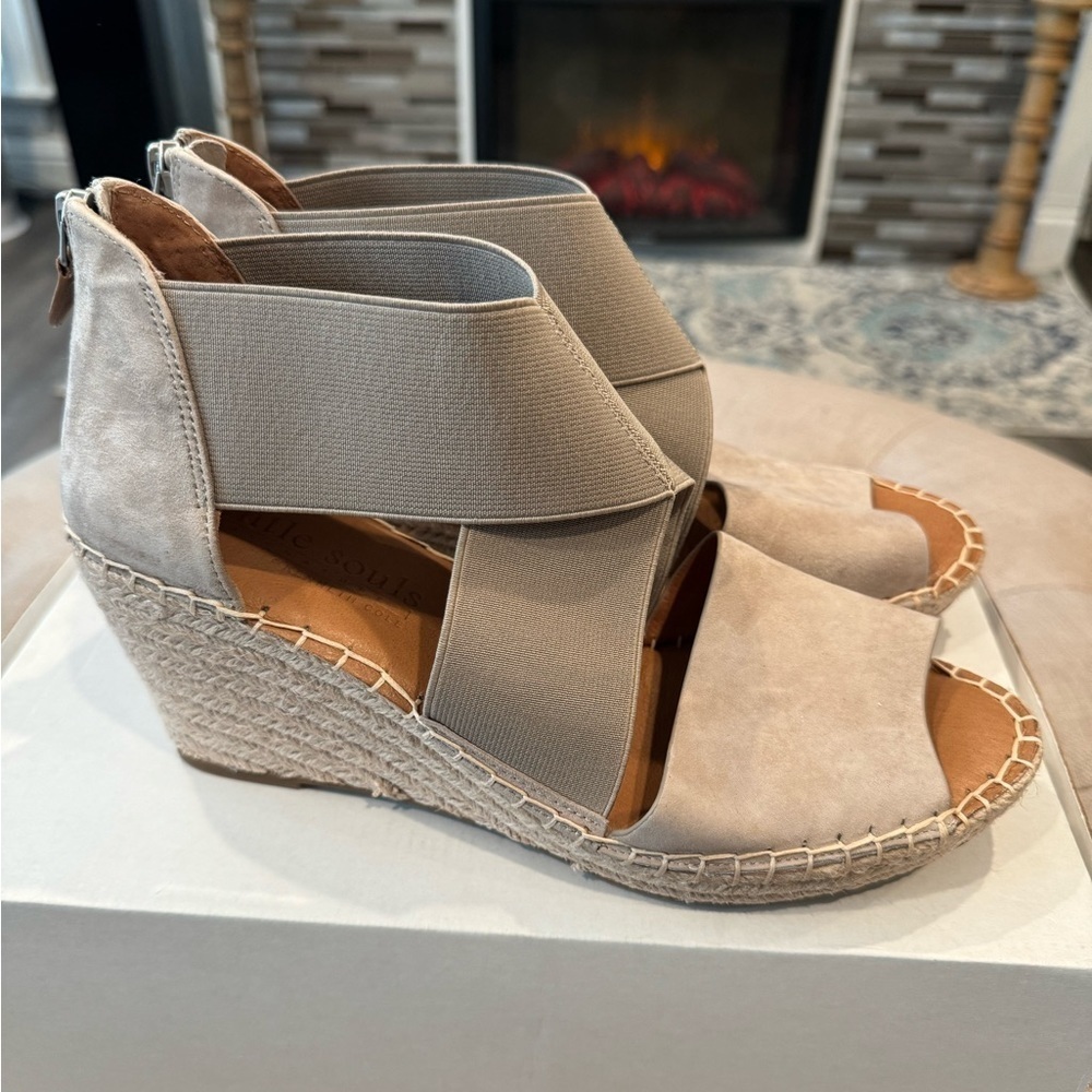 Gentle Souls by Kenneth Cole Colleen Espadrille